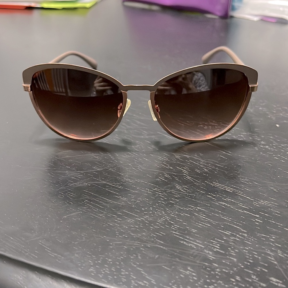 Jessica Simpson Sleek Metal Cat Eye Sunglasses Two-Toned Rose Gold—J5316